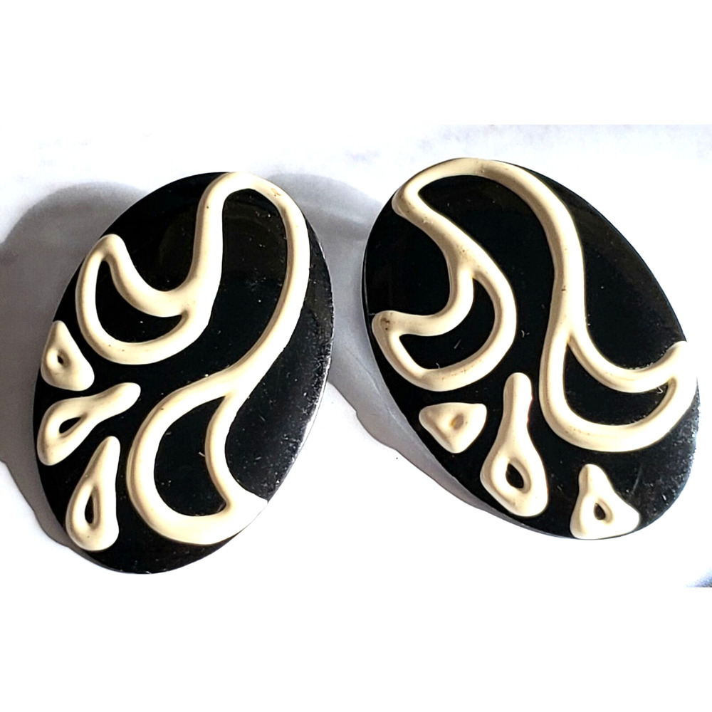 Vintage Black Pierced Earrings, Large Abstract Enameled, 1980s Statement kp-33‎